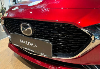 Новый Mazda 3 Sedan 2025 (15 фото)