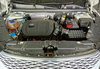 Подержанный автомобиль Omoda C5 2023 года (18 фото)