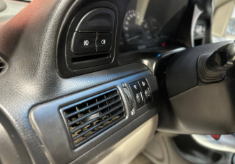 Подержанный автомобиль Chevrolet Rezzo 2007 года (16 фото)