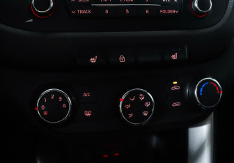 Подержанный автомобиль Kia Ceed Wagon 2014 года (18 фото)