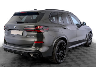 Новый BMW X5 2025 (2 фото)