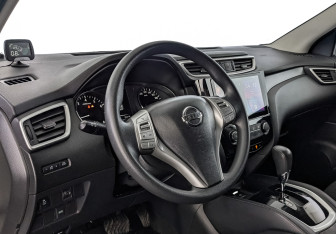 Подержанный автомобиль Nissan Qashqai 2016 года (15 фото)