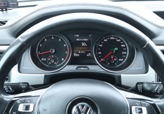 Подержанный автомобиль Volkswagen Teramont 2018 года (11 фото)