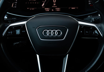 Подержанный автомобиль Audi A6 Sedan 2019 года (22 фото)