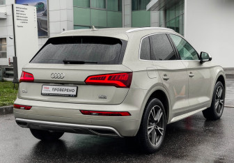 Подержанный автомобиль Audi Q5 2018 года (5 фото)