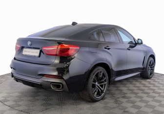 Подержанный автомобиль BMW X6 2018 года (5 фото)