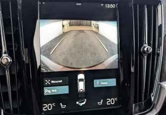 Подержанный автомобиль Volvo V90 Cross Country 2021 года (26 фото)