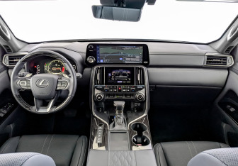 Новый Lexus LX 2024 (10 фото)