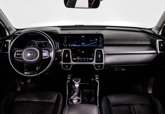 Подержанный автомобиль Kia Sorento 2020 года (21 фото)