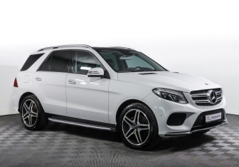 Подержанный автомобиль Mercedes-Benz GLE 2016 года (3 фото)