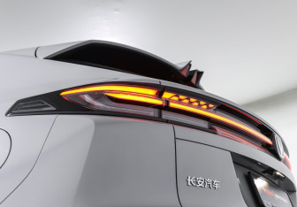 Подержанный автомобиль Changan UNI-K 2024 года (26 фото)