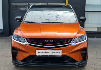 Подержанный автомобиль Geely Coolray 2020 года (2 фото)