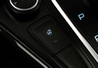 Подержанный автомобиль Ford Focus Sedan 2017 года (11 фото)