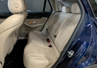 Подержанный автомобиль Mercedes-Benz GLC Coupe 2021 года (18 фото)