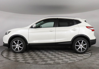 Подержанный автомобиль Nissan Qashqai 2018 года (8 фото)