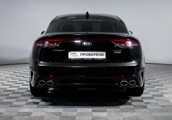 Подержанный автомобиль Kia Stinger 2021 года (6 фото)