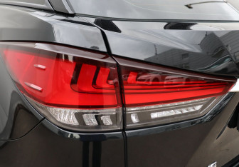 Подержанный автомобиль Lexus RX 2020 года (24 фото)