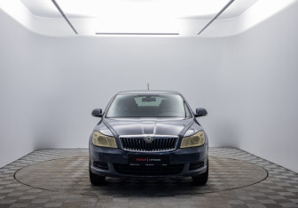 Подержанный автомобиль Skoda Octavia Liftback 2011 года (2 фото)