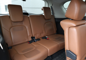 Подержанный автомобиль Infiniti QX80 2020 года (13 фото)