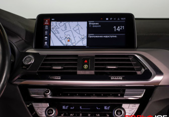 Подержанный автомобиль BMW X4 2020 года (12 фото)