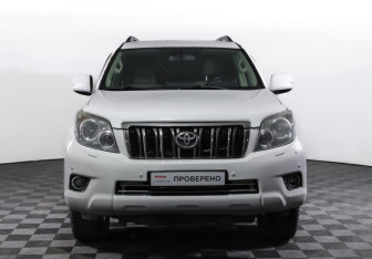 Подержанный автомобиль Toyota Land Cruiser Prado 2011 года (2 фото)