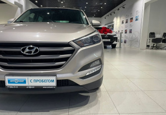 Подержанный автомобиль Hyundai Tucson 2017 года (9 фото)