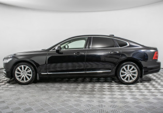 Подержанный автомобиль Volvo S90 2017 года (8 фото)