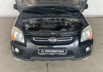 Подержанный автомобиль Kia Sportage 2010 года (16 фото)
