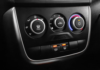 Подержанный автомобиль LADA (ВАЗ) Granta Sedan 2021 года (14 фото)