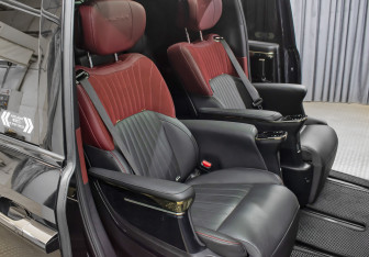 Подержанный автомобиль GAC M8 2023 года (13 фото)