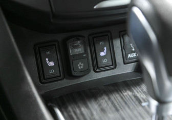 Подержанный автомобиль DongFeng AX7 2018 года (12 фото)