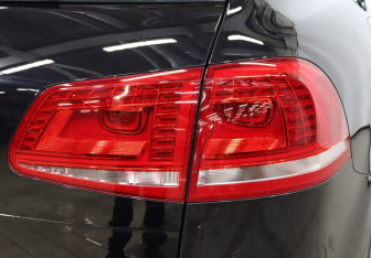 Подержанный автомобиль Volkswagen Touareg 2013 года (25 фото)