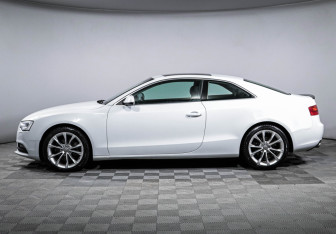 Подержанный автомобиль Audi A5 Coupe 2014 года (8 фото)