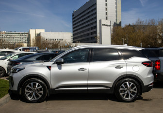 Подержанный автомобиль Chery Tiggo 7 Pro Max 2023 года (6 фото)