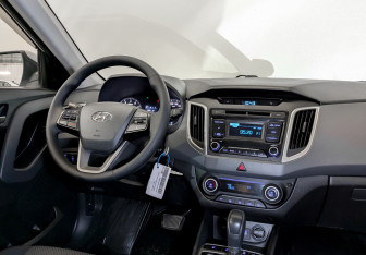 Подержанный автомобиль Hyundai Creta 2019 года (23 фото)