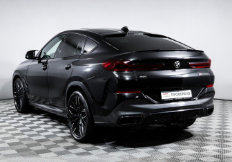 Подержанный автомобиль BMW X6 2020 года (7 фото)