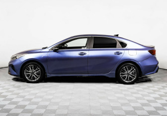 Подержанный автомобиль Kia Cerato Sedan 2021 года (3 фото)