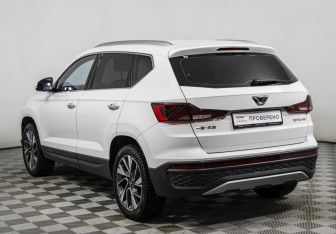 Подержанный автомобиль Jetta VS5 2023 года (7 фото)