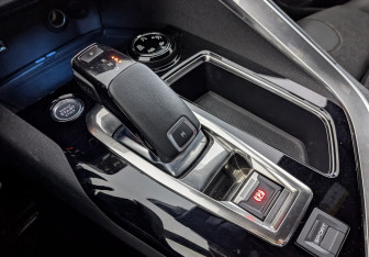 Подержанный автомобиль Peugeot 3008 2019 года (28 фото)