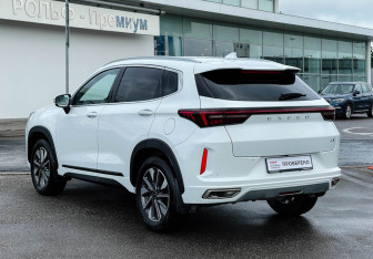 Подержанный автомобиль Exeed LX 2024 года (7 фото)