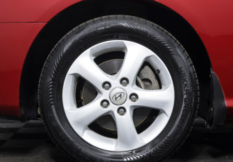 Подержанный автомобиль Hyundai Elantra Sedan 2007 года (19 фото)