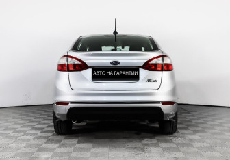 Подержанный автомобиль Ford Fiesta Sedan 2017 года (4 фото)