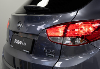 Подержанный автомобиль Hyundai ix35 2012 года (22 фото)