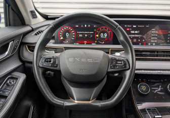 Подержанный автомобиль Exeed LX 2022 года (21 фото)