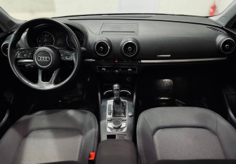 Подержанный автомобиль Audi A3 Sedan 2020 года (11 фото)