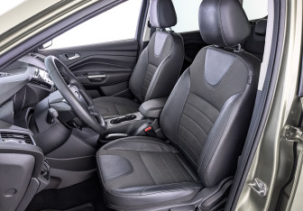 Подержанный автомобиль Ford Kuga 2013 года (20 фото)