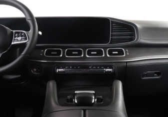 Подержанный автомобиль Mercedes-Benz GLE 2019 года (14 фото)