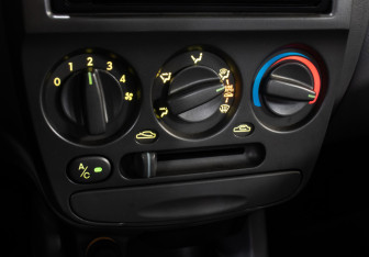 Подержанный автомобиль Hyundai Accent Sedan 2009 года (18 фото)