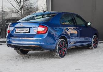 Подержанный автомобиль Skoda Rapid Liftback 2019 года (5 фото)