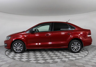 Подержанный автомобиль Volkswagen Polo Sedan 2020 года (8 фото)